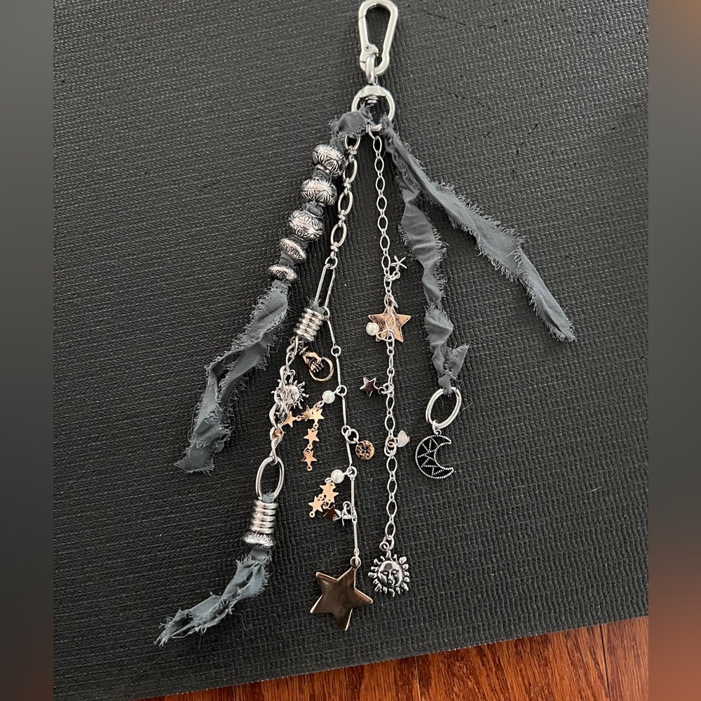 Free People Silver and Gray Mixed Metal Charm Keychain - Picture 2 of 5